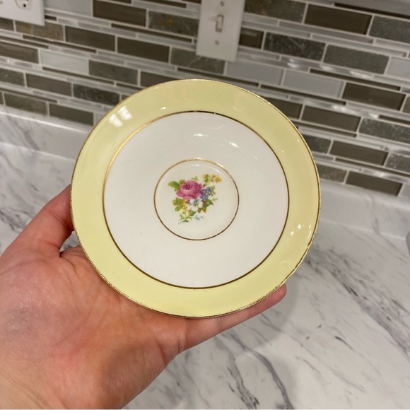 Vintage Rosina Bone China Teacup & Saucer set - Picture 9 of 12